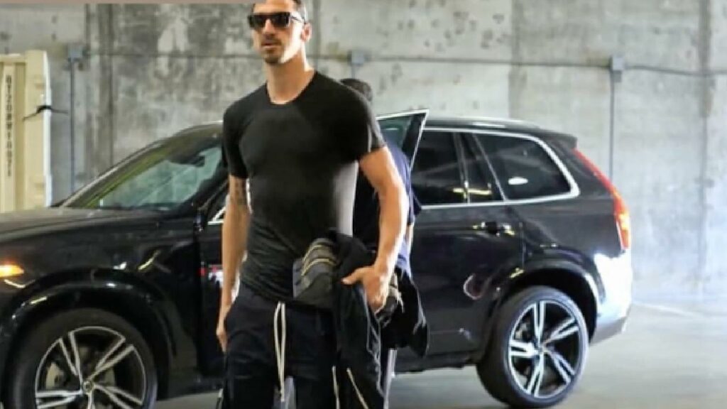 Zlatan Ibrahimovic with his Volvo XC90