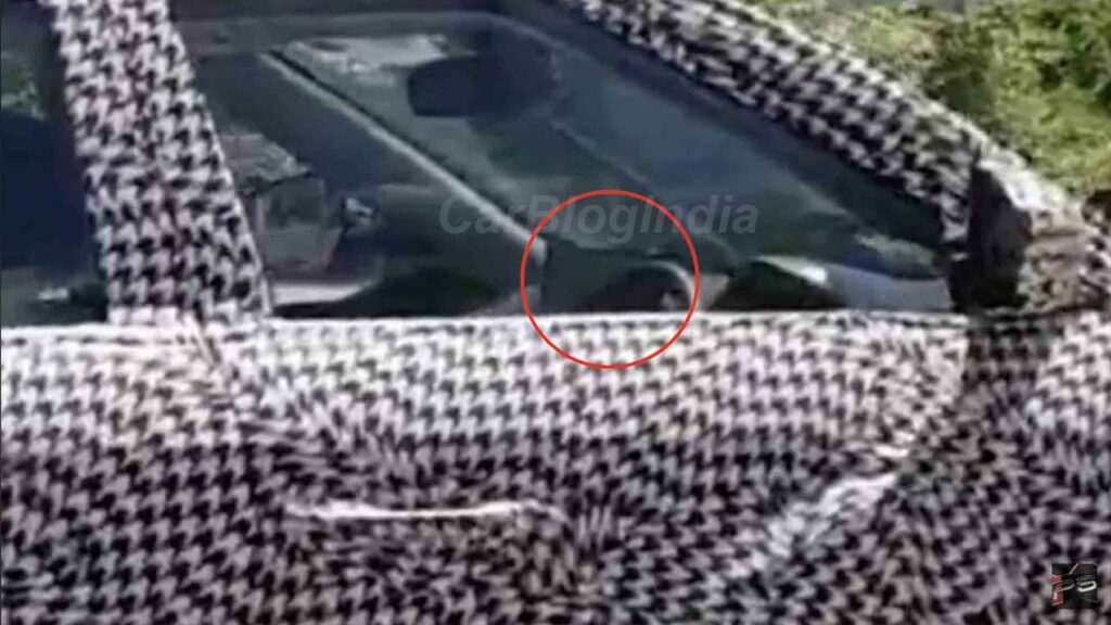 2023 mahindra xuv300-facelift bigger touchscreen