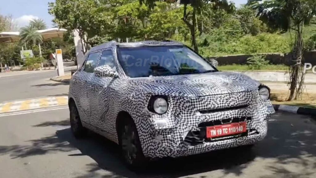 2023 mahindra xuv300-facelift-spy-image front three quarters