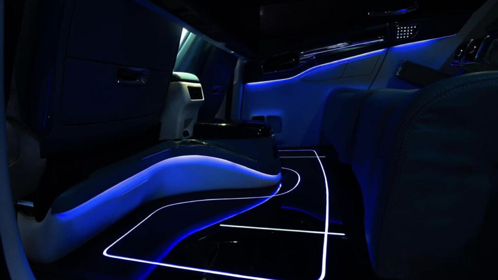 dc design toyota innova-hycross-loung-glass floor ambient light