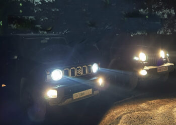 Maruti Jimny vs Mahindra Thar Headlight Test