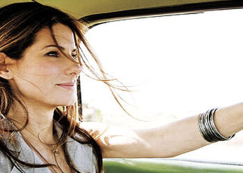 sandra bullock driving car