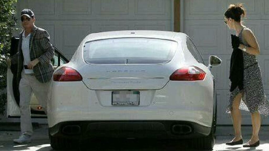 Sandra Bullock with Porsche Panamera Turbo