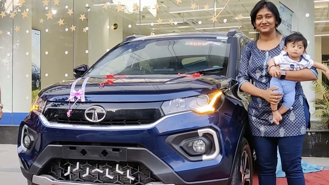 tata nexon delivery showroom