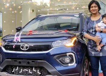 tata nexon delivery showroom