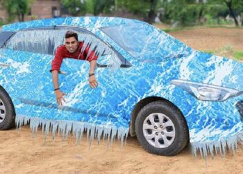 Vlogger Makes Hyundai Santro Freeze