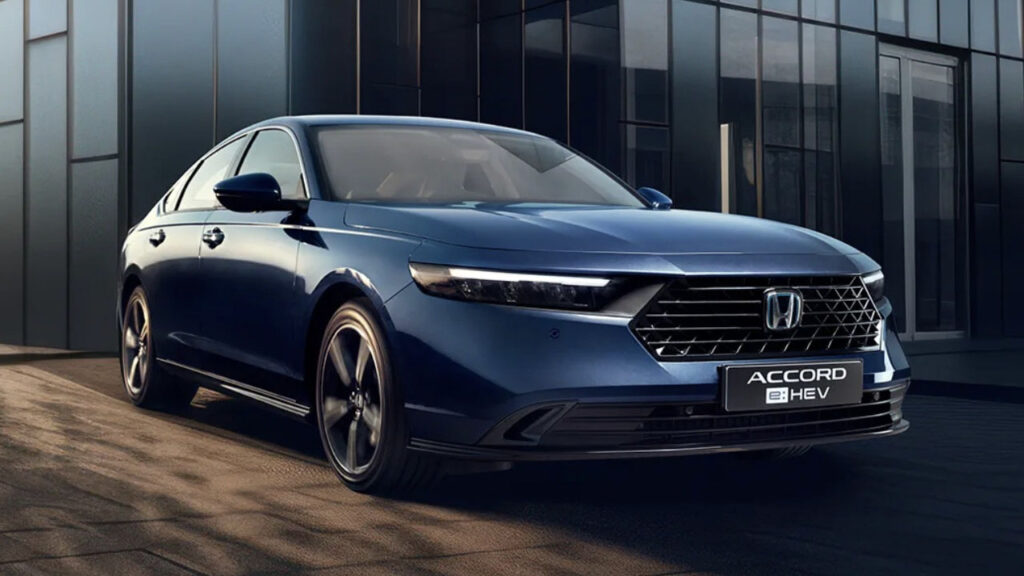 2023 Honda Accord Ehev Front Three Quarters