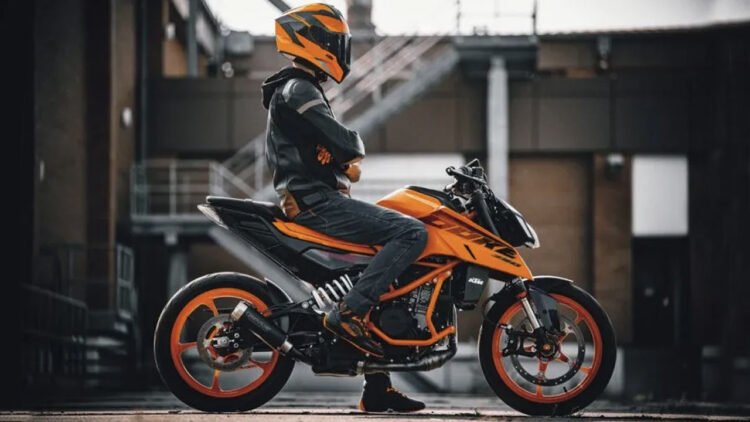 2024 Ktm 390 Duke Side Profile