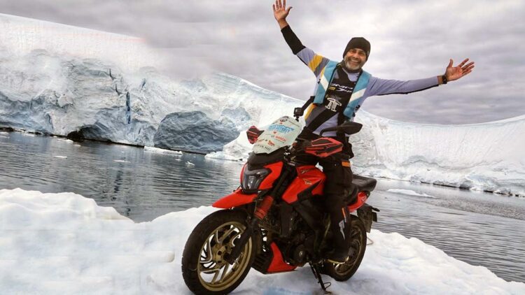 bajaj dominar antarctica ride