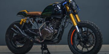 Bajaj Pulsar 150 Modified into Cafe Racer