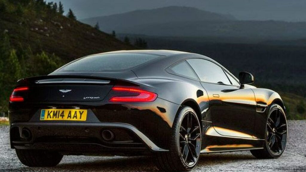 2015 Aston Martin Vanquish Carbon Edition