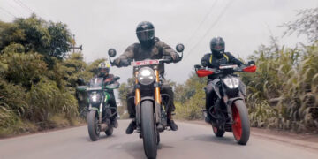 Triumph Speed 400 vs KTM Duke 390 vs Bajaj Dominar 400 Comparison