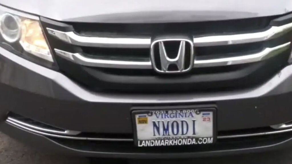 PM Modi Supporter with NMODI Numberplate on his Honda SUV in USA