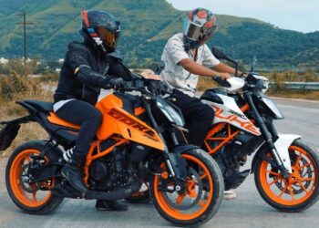 2024 KTM Duke 390 vs Old Model Race