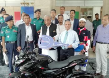 Bajaj Pulsar N250 Gifted to Home Minister Bangladesh