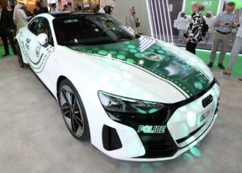 dubai police audi e-tron