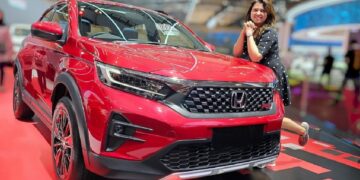 Indian Vlogger Honda WR-V Maruti Brezza