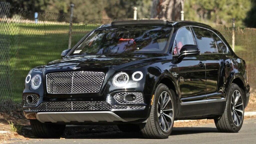 Ivan Perisic in his Bentley Bentayga
