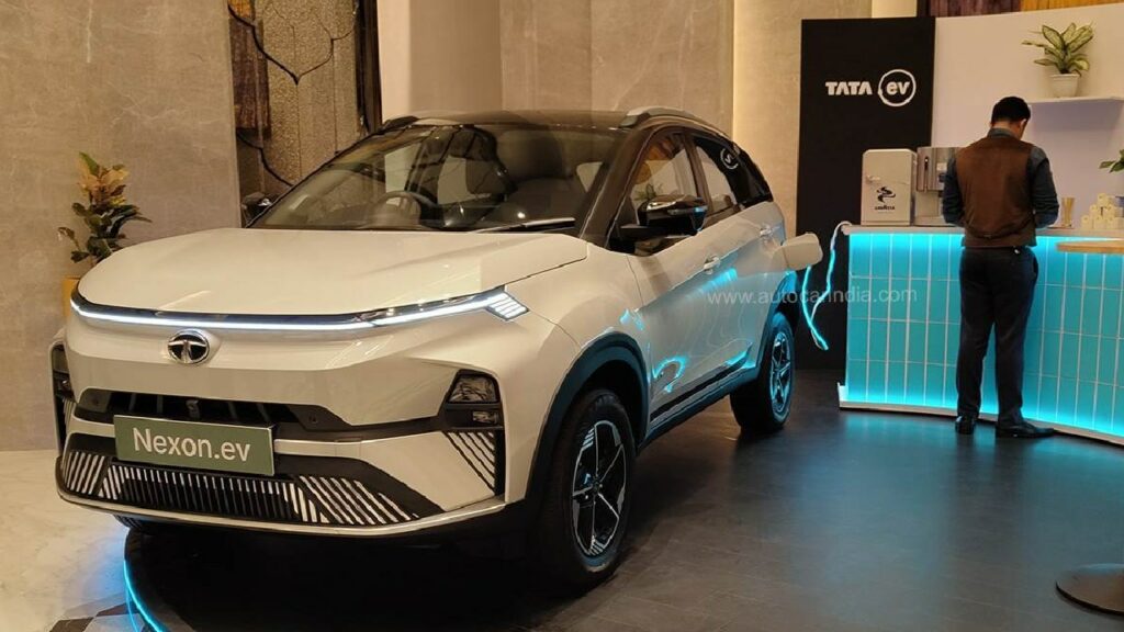 Tata Nexon EV Facelift Front Three Quarters