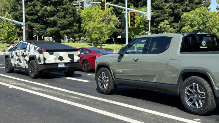 Tesla Cybertruck and Rivian R1T Spotted