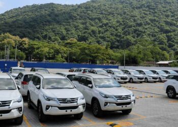 toyota fortuner dealership stockyard