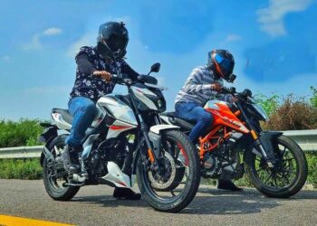 Bajaj Pulsar N150 vs KTM Duke 125 Drag Race