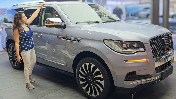 Indian Vlogger Details 2023 Lincoln Navigator