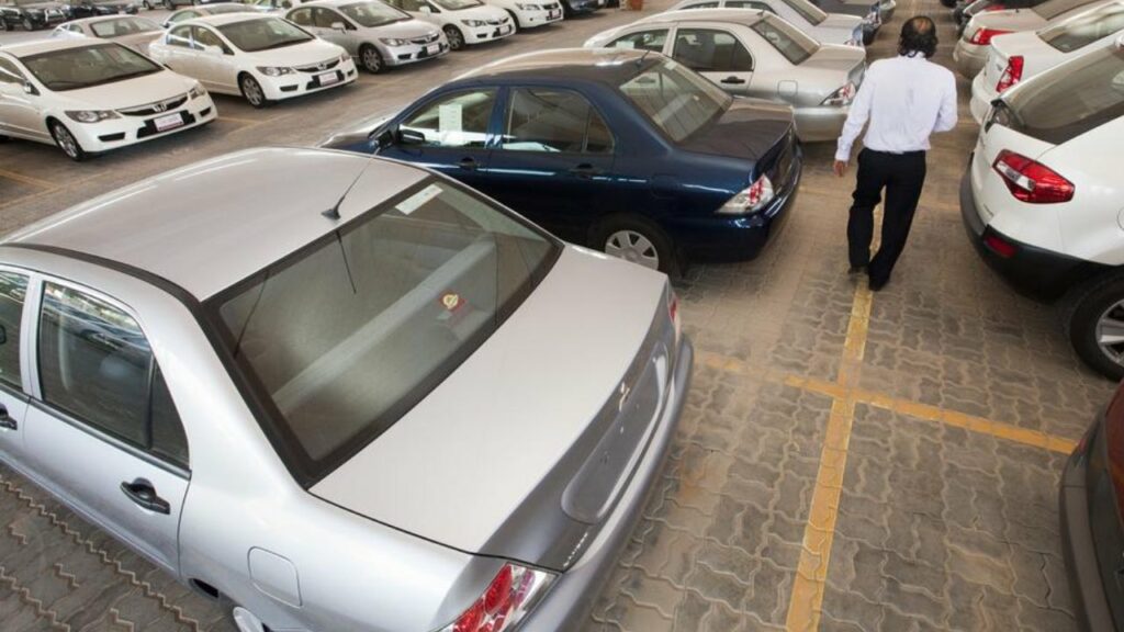 used car market dubai