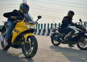 Hero Karizma XMR vs Bajaj Pulsar RS 200 Drag Race