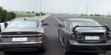 Hyundai Verna vs Honda Civic Drag Race