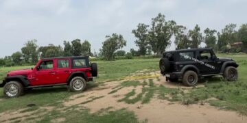 Jeep Wrangler Rubicon vs Mahindra Thar Tug of War
