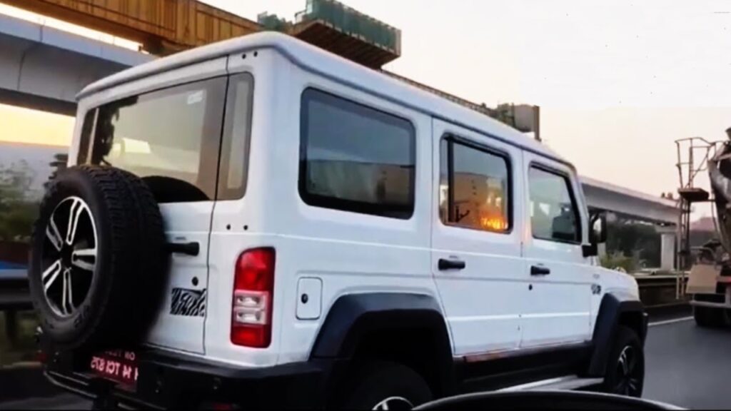 5-door force gurkha rear three quarters