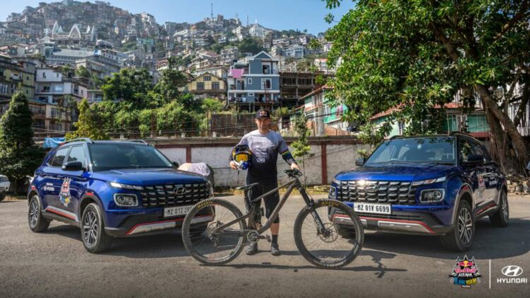 Tomáš Slavík Hyundai India Red Bull Urban Downhill India
