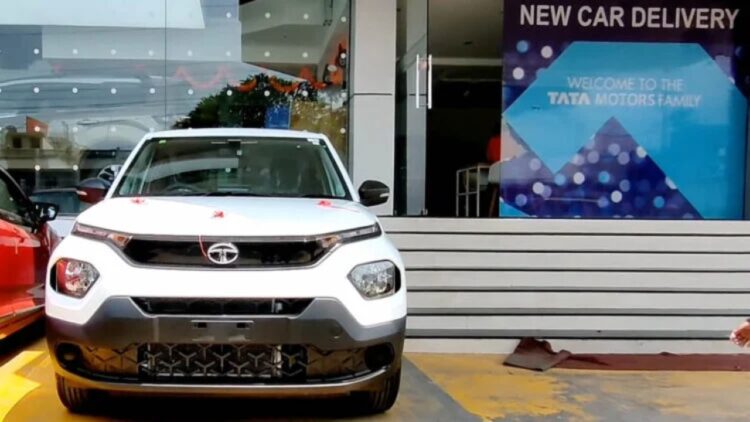 Discounts on Tata Cars in December 2023