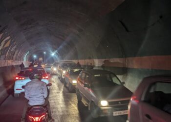 Huge Traffic Jams at Atal Tunnel