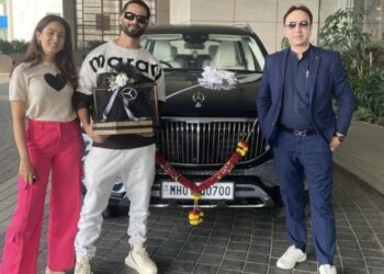 shahid kapoor mira rajput mercedes Maybach gls600