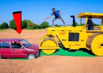 YouTuber Drives Roadroller Over Maruti 800