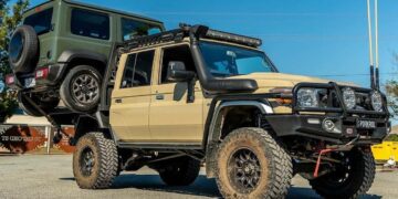 Toyota Land Cruiser Carries 3-Door Suzuki Jimny