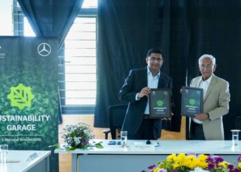 Launch of Sustainability Garage, (L-R) Manu Saale, Managing Director and CEO of Mercedes-Benz Research and Development India and Dr. H S Nagaraja, Chief Mentor of Prayoga Institute of Education Research