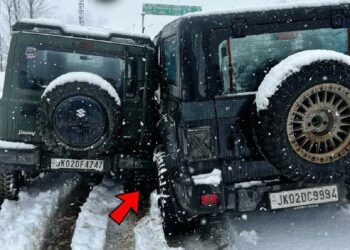 Maruti Jimny and Mahindra Thar Crash in Snow
