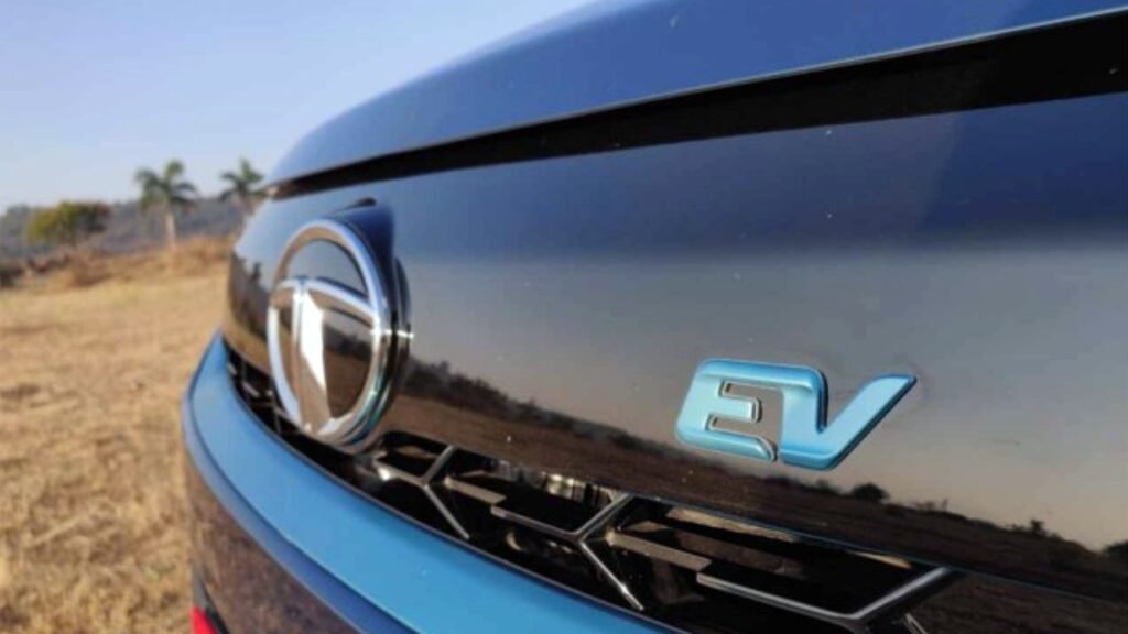 Tata Nexon EV Badgeon Grille