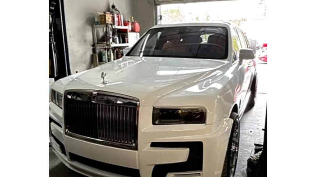 Rolls Royce Cullinan of Playboi Carti