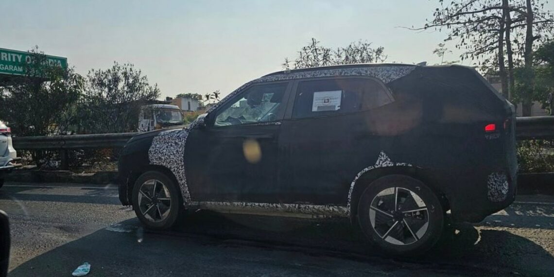 2024 Hyundai Alcazar Facelift Spied