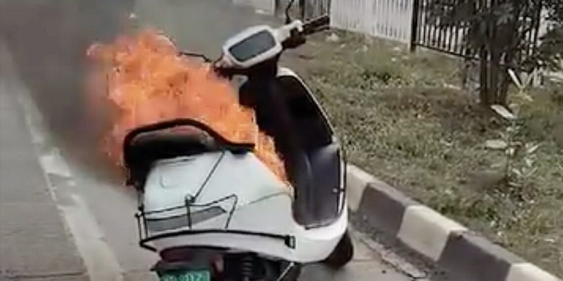 Ola S1 Pro Catches Fire Highway