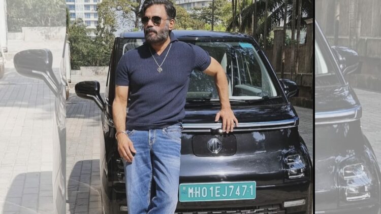 Suniel Shetty with His Mg Comet