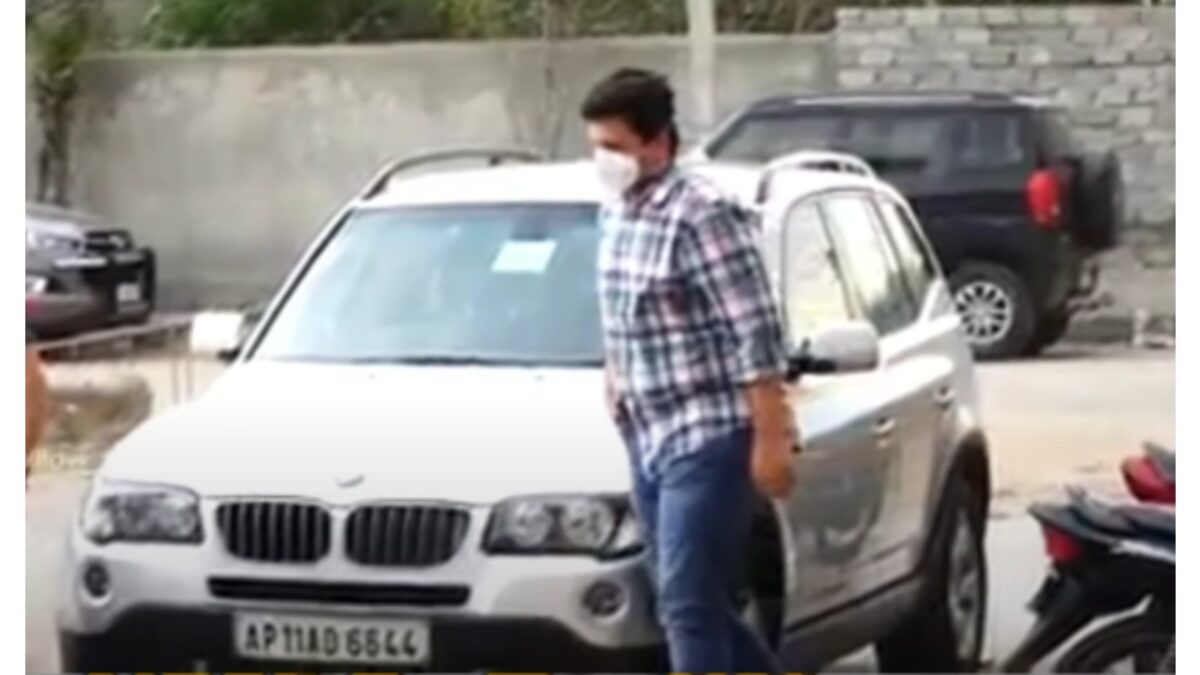 Bmw X3 of Nooruddin Owaisi