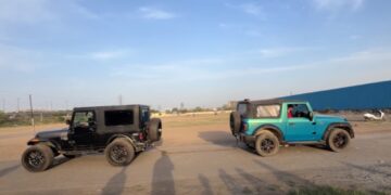 Old Mahindra Thar vs New Thar Tug of War