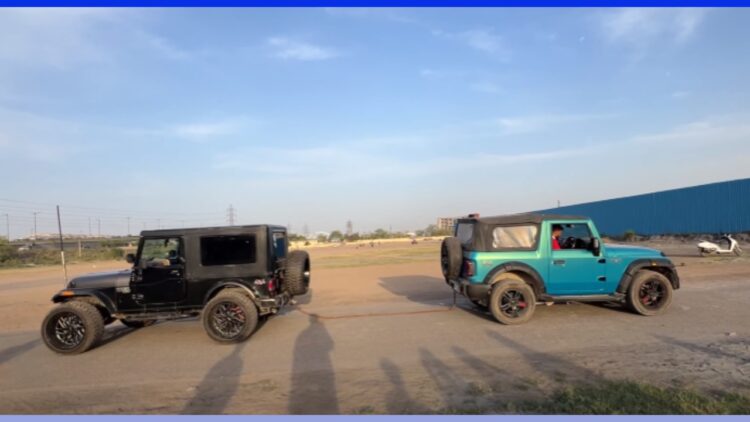 Old Mahindra Thar vs New Thar Tug of War