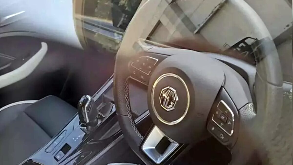2024 MG Astor FAcelift Interior Centre Console