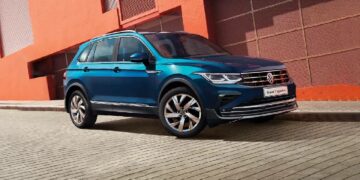 VW Tiguan Front Three Quarters
